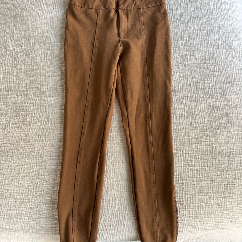 Anthropologie camel zip up cropped pants size 4